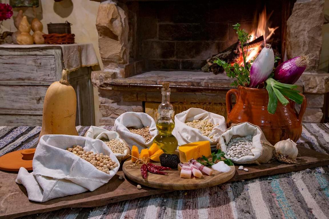 Agriturismo Terra E Sapori Campodipietra Экстерьер фото